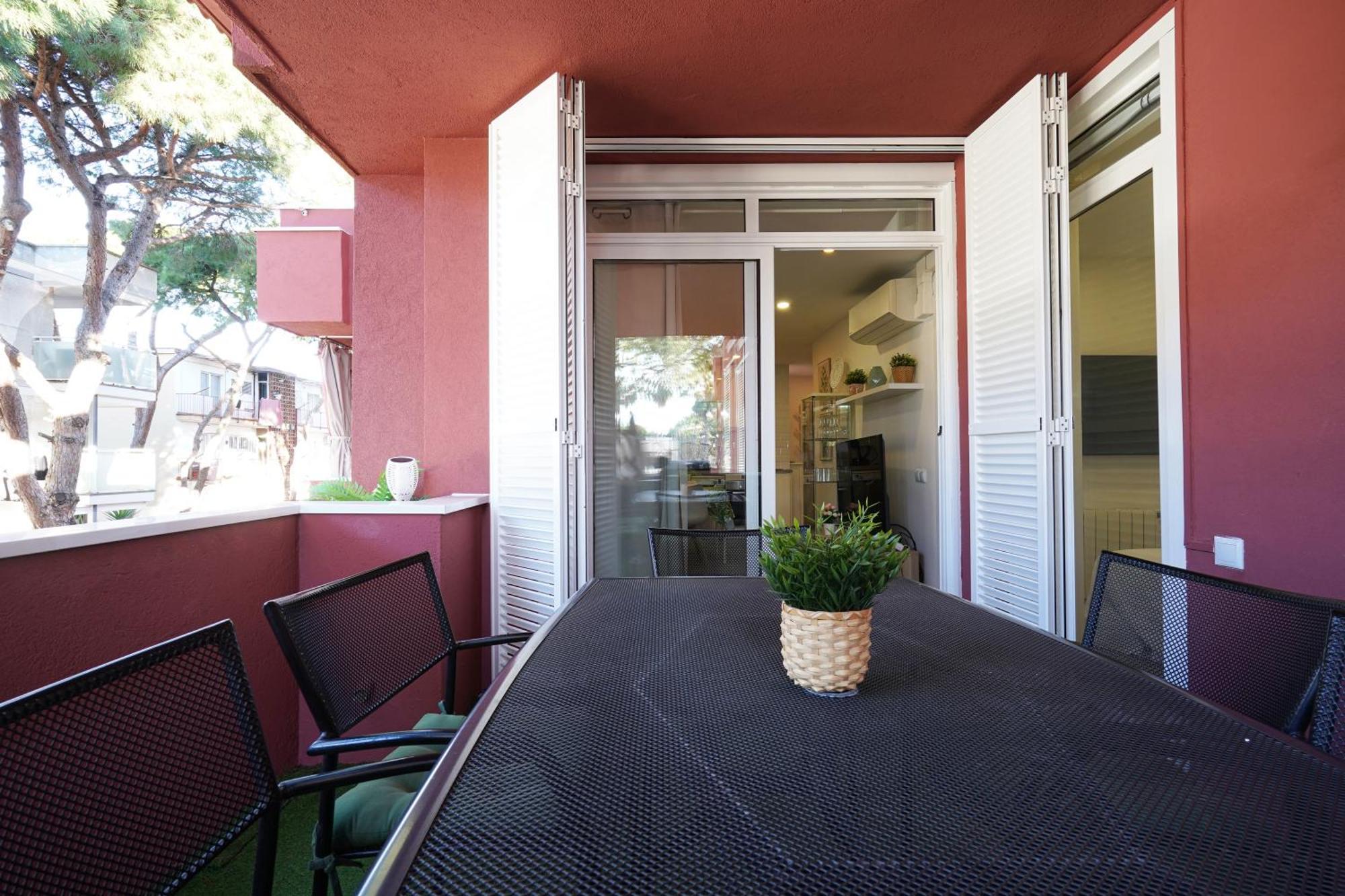 Calm, Beach And Bikes Apartment Castelldefels Exterior photo